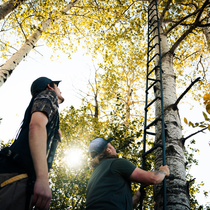 Rivers Edge Tree Ladder with Safety Rope