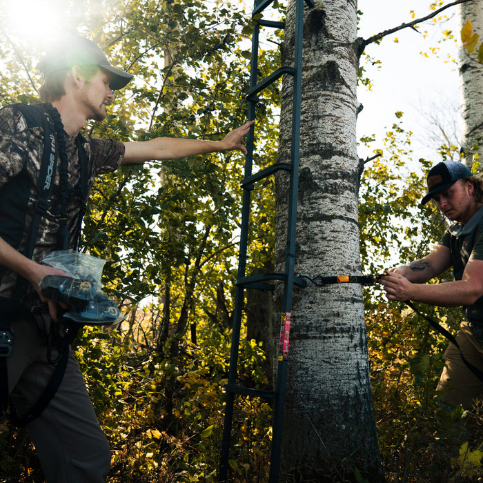 Rivers Edge Tree Ladder with Safety Rope