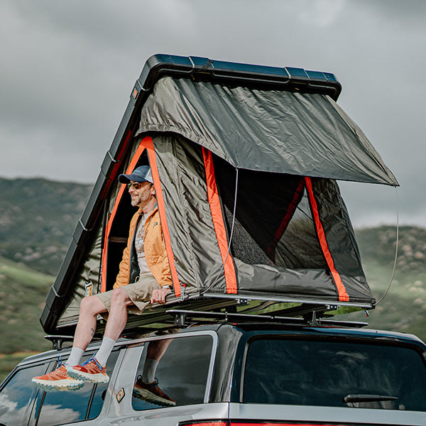 BadAss RUGGED Clamshell Roof Top Tent